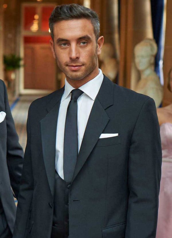 Prestige Kemberton, Modern slim fit, single breasted, Tuxedo. Great for any black-tie event or Prom.
